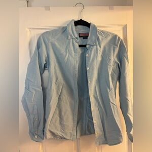 Vineyard vines blue button down top